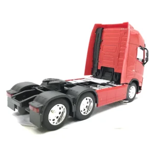 ماشین بازی طرح تریلی دو محور Volvo  FH500 سایز 1 به 32