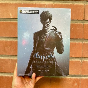 فیگور جوکربتمن ارخام سری PLAY ARTS KAI از بازی BATMAN: ARKHAM ORIGINS