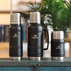 فلاسک استنلی اورجینال سری Artisan Thermal Bottle گنجایش 1.4 لیتر