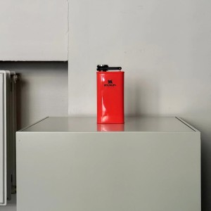 قمقمه کتابی استنلی اورجینال مدل Classic Easy Fill Wide Mouth Flask گنجایش 0.23 لیتر