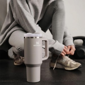 ماگ استنلی اورجینال مدل Quencher Tumbler H2.0 گنجایش 1.18 لیتر