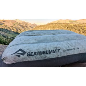 بالش بادی سی تو سامیت مدل Aeros Down Pillow