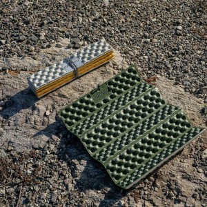 زیرنشیمن آکاردئونی نیچرهایک مدل Troues Egg Nest Foldable Waterproof seat cushion کد CNK2650WS011