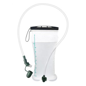 کمل بک نیچرهایک مدل Yun Guan TPU Water Bag کد CNK2450CF011 گنجایش 2 لیتر