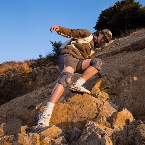 زانوبند ورزشی نیچرهایک مدل Qingyue Four Spring Support Mountain Climbing Knee Guard کد CNK2650DS010