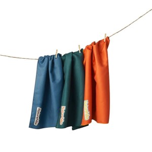 حوله سفری نیچرهایک مدل Quick Drying Towel کد CNK2300SS010 سایز متوسط