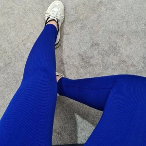 لگ سیملس کبریتی پشت کش‌دار زنانه _ Seamless Leggings