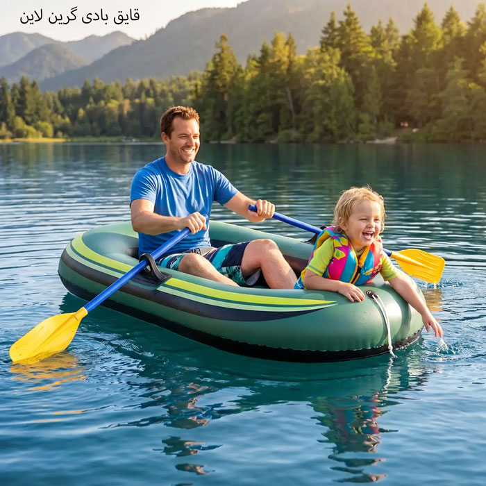 قایق بادی روی آب