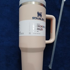 تراول ماگ استنلی مدل Quencher H2.O Tumbler دسته دار 1.18