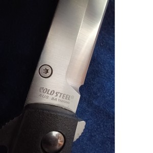 چاقوی تاشو کلداستیل Cold Steel مدل Ti-Lite 6 با دسته Zytel