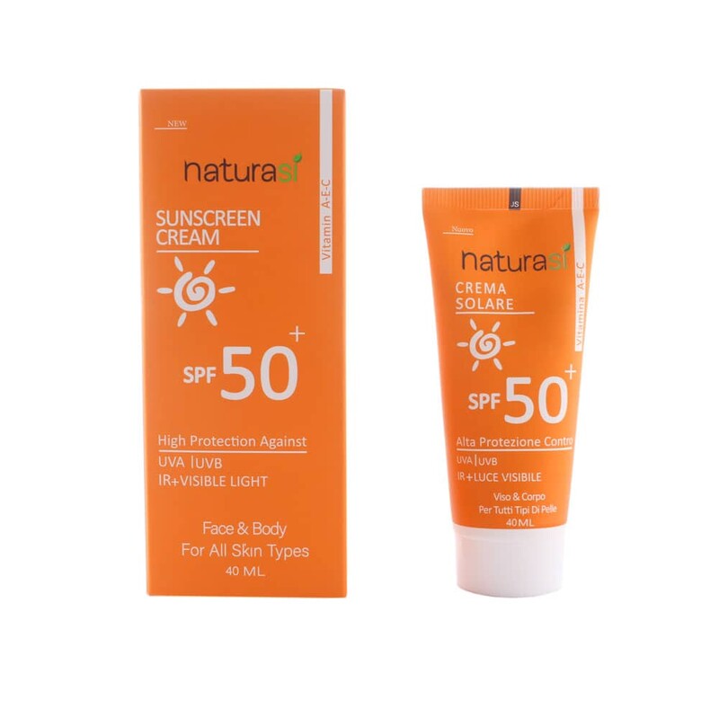 کرم ضد آفتاب بی رنگ فیوژن واتر ناتوراسی SPF50