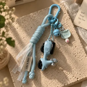 چارم بگ فانتزی موتور آبی و گربه