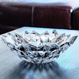 کاسه لاکچری پذیرایی ناخمن مدل Quartz 32 cm