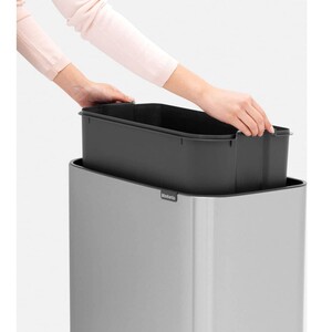 brabantia-bo-touch-bin-36-l-with-plastic-liner-matt-steel-fingerprint-proof-2022655-en
