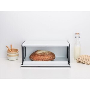 fall_front_bread_bin_-_white_-_8710755306006_brabantia_96dpi_1000x750px_7_nr-21155