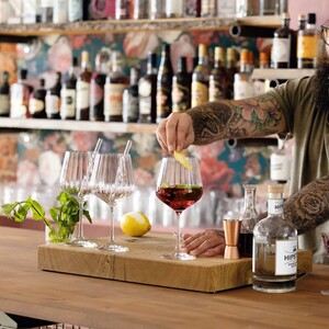 Nachtmann-Gin-Tonic-Glaeser-mit-Glastrinkhalme-9-teilig-.1187852_1