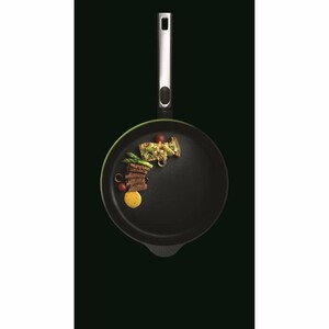46202898-traktorpanna-woll-diamond-xr-logik-28cm-med-avtagbart-handtag-1