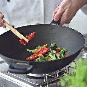 تابه لوکس SCANPAN Classic WOK سایز 32