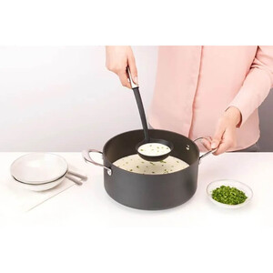 soup_ladle_non-stick_-_profile_-_8710755250620_brabantia_96dpi_1280x853px_e_nr-19724