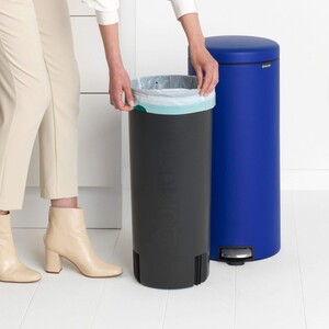 مخزن 30 لیتری BRABANTIA Pedal Bin