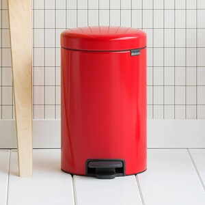 سطل زباله لاکچری قرمز BRABANTIA Pedal Bin