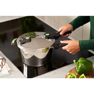 306604-4_pressure-cookers-in-a-set-vitaquick-green-fissler-6-0-l-2-5-l