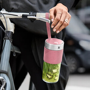 مخلوط کن لاکچری WMF KITCHENminis Mix on go صورتی