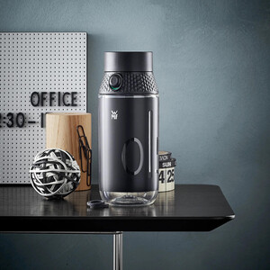 wmf-hydration-tritan-wasserflasche__107240_2ac3b10-s2500x2500