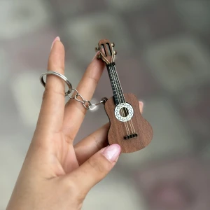 جاسوییچی چوبی گیتار