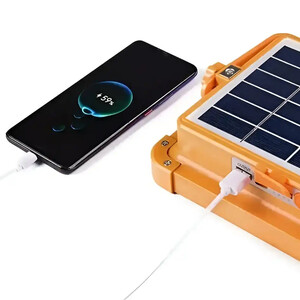 پروژکتور LED خورشیدی کای کال