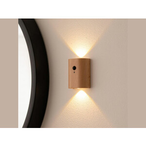 چراغ دیواری سنسور حرکتی قابل شارژ چوبی Auraglow Wooden Rechargeable Motion Sensor Wall Light TAIGA