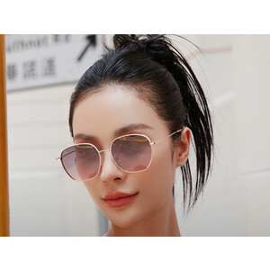 خرید عینک آفتابی زنانه پلاریزه karen bazaar B9010 Fashionable polarized sunglasses for women