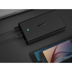 پاور بانک آکی Aukey PB-Y3 30000mAh Power Bank