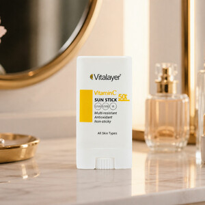 ضد آفتاب استیکی ویتالیر SPF 50 ویتامین سی بی رنگ