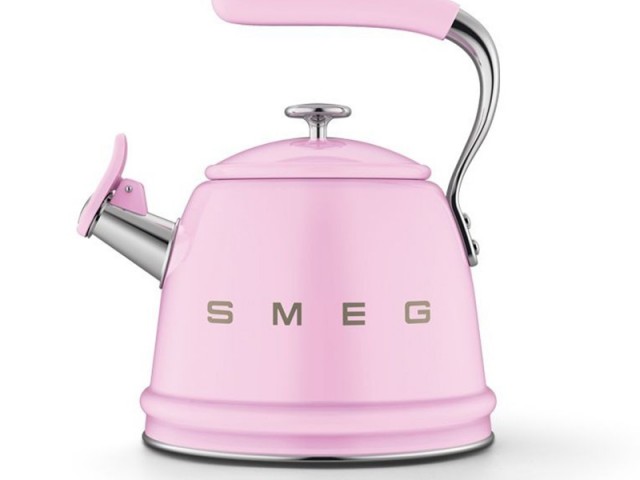 کتری روگازی صورتی اسمگ مدل SMEG CKLW2001PK