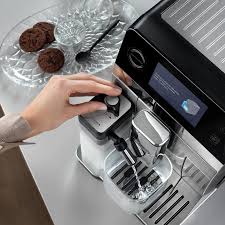 اسپرسوساز دلونگی مدل Eletta Ultra ECAM 470.85