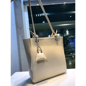 کیف زنانه منگو مدل چارم‌دار کد 2212