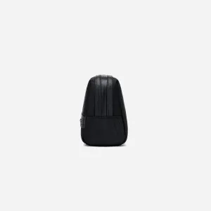 کیف پاسپورتی آرکتیک هانتر (Arctic Hunter) مدل K00677 | ضدآب، فوق‌سبک و جادار
