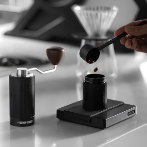 آسیاب قهوه دستی بمبر تیغه استیل مدل Race M1