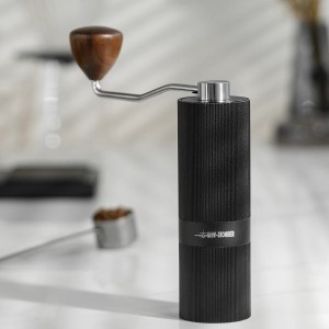 آسیاب قهوه دستی بمبر تیغه استیل مدل Race M1