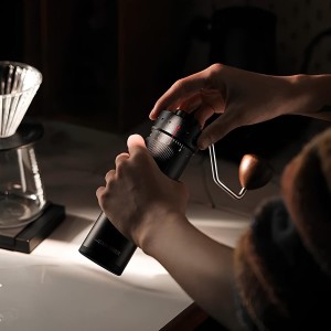 آسیاب قهوه دستی بمبر مدل Blade R3