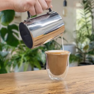 پیچر استیل مدرج 550 میلی‌لیتر