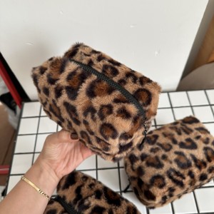 میکاپ بگ پلنگی/makeup bag