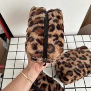 میکاپ بگ پلنگی/makeup bag