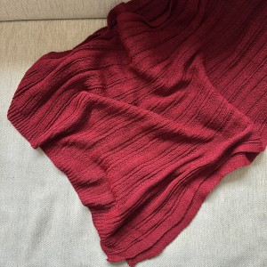 اسکارف زرشکی / scarf
