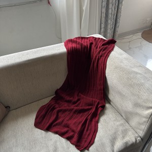 اسکارف زرشکی / scarf