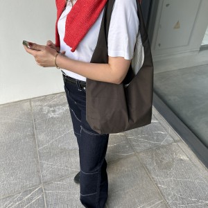 هند بگ کلاسیک زیتونی