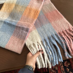 بیگ اسکارف چهارخانه مدل پاستل /Big Scarf