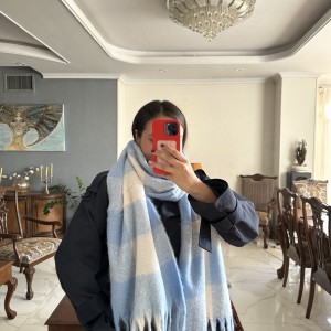 بیگ اسکارف چهارخانه مدل  big scarf/ sky