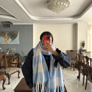 بیگ اسکارف چهارخانه مدل  big scarf/ sky